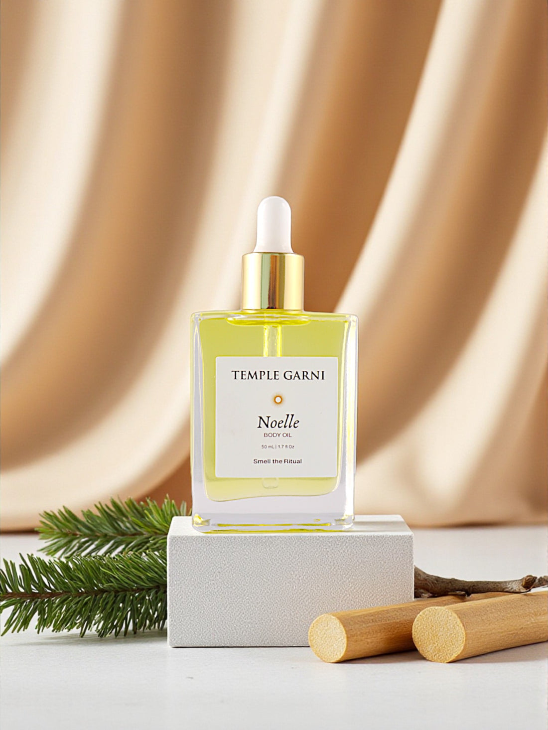 NOELLE BODY OIL - A Scented Ritual for Evergreen Stillness